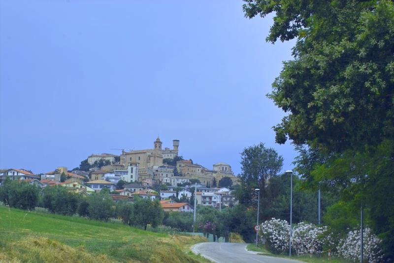 Vista di Colonnella, Teramo (64010)
