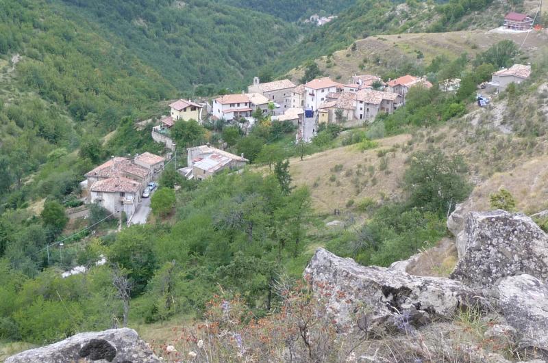 Vista di Crognaleto, Teramo (64043)