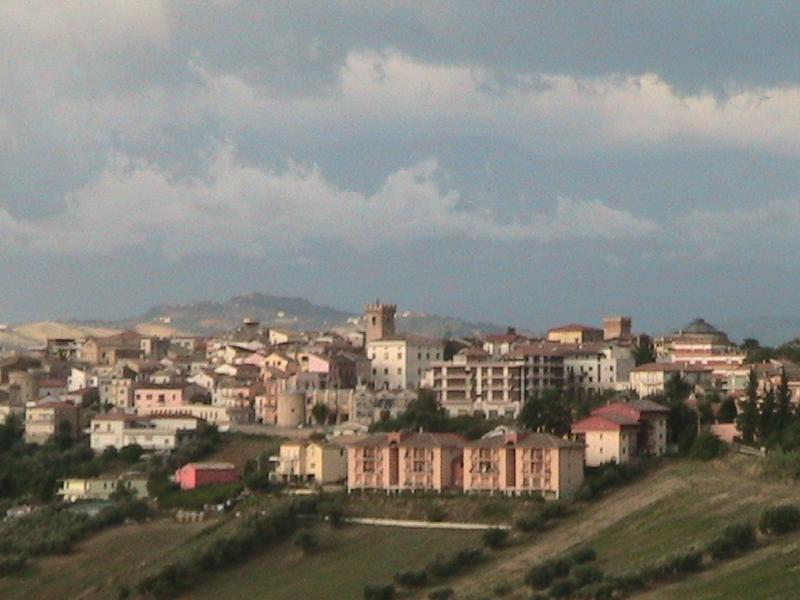 Vista di Mosciano Sant'Angelo, Teramo (64023)