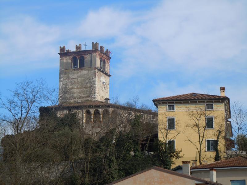 Vista di Castelnuovo del Garda, Verona (37014)