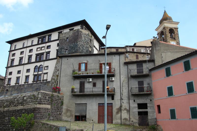 Vista di Gradoli, Viterbo (01010)